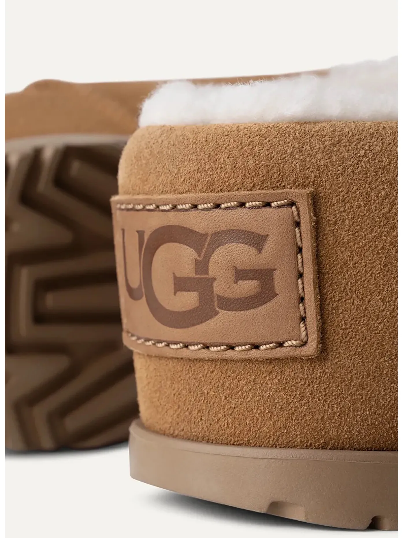     -UGG AUSTRALIA    -SANDALI PUMPED-