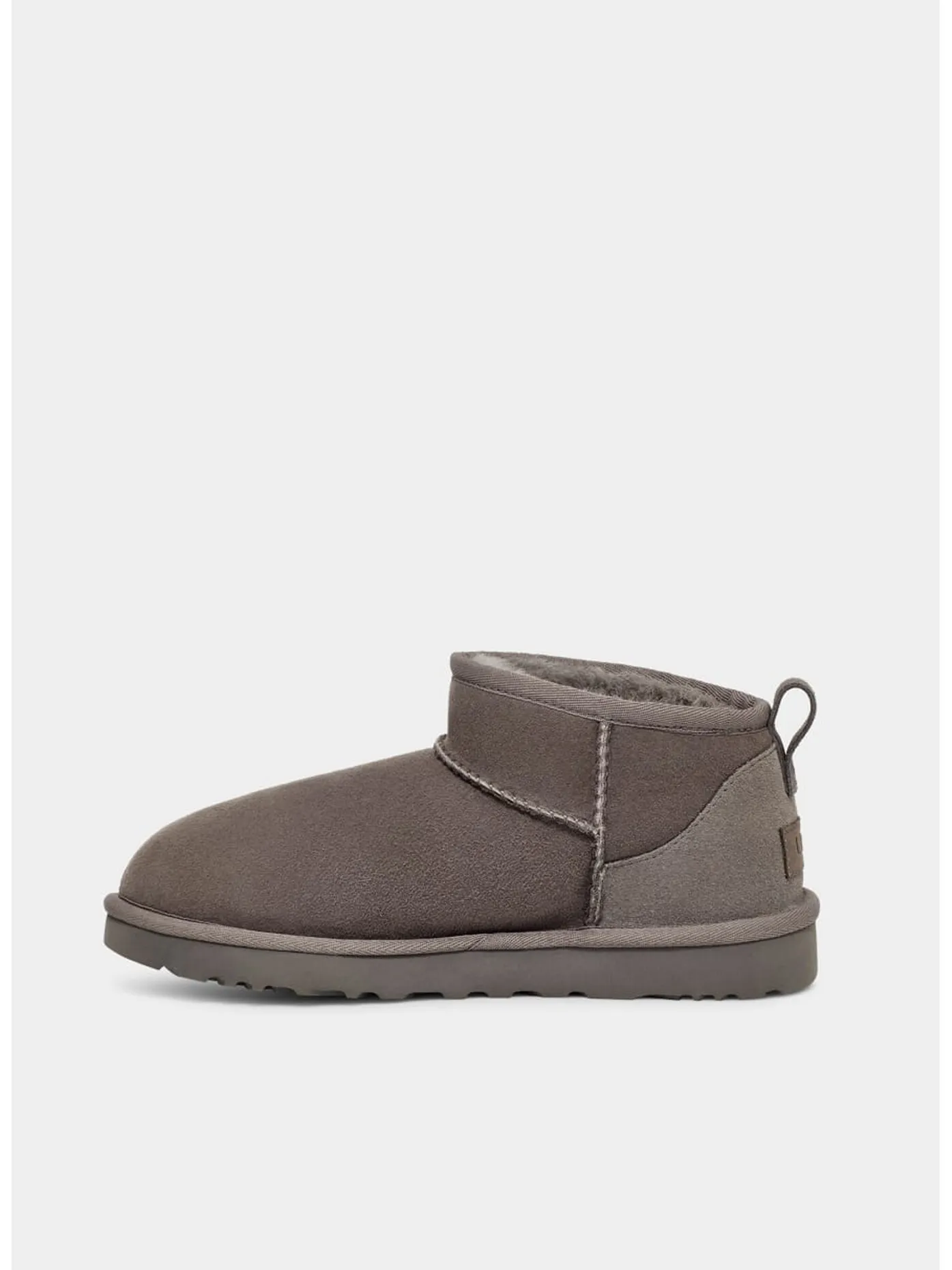     -UGG AUSTRALIA    -SCARPA CLASSIC ULTRA MINI-