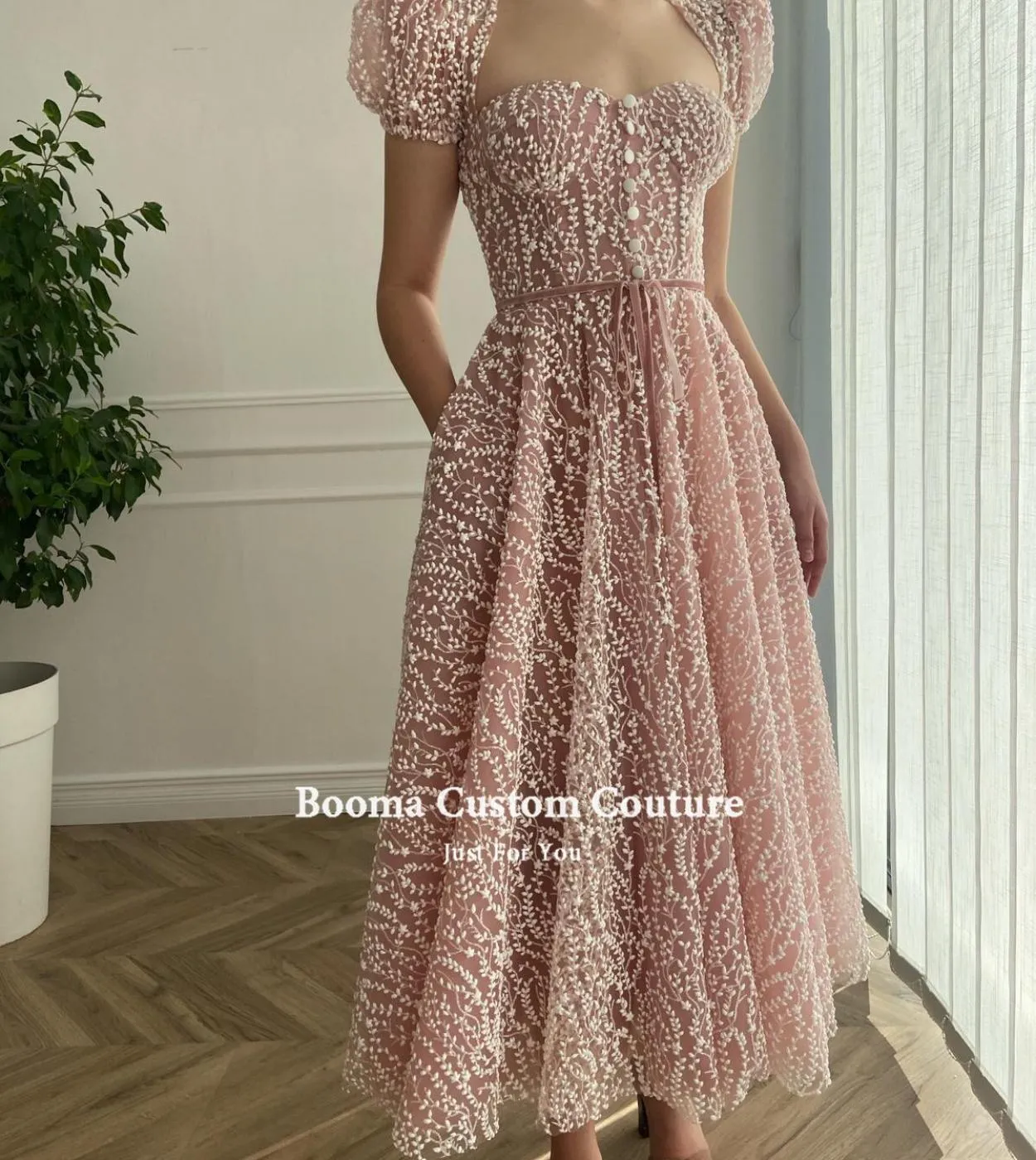 Booma Pink Full Lace Prom Dresses Short Sleeves Sweetheart Slit Tea Length Prom Gowns With Belt Ribbons Wedding Party Dr