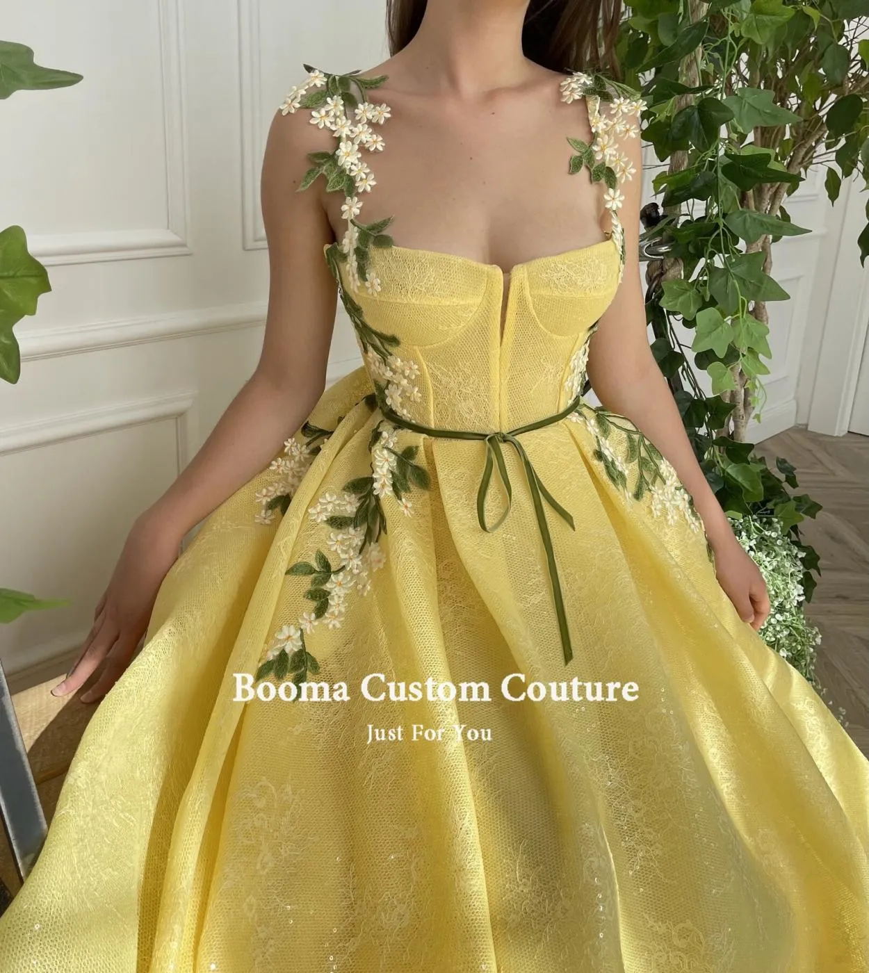 Booma Yellow Lace Aline Prom Dresses Spaghetti Straps Appliques Pleated Formal Party Dresses Ribbon Belt Open Back Prom