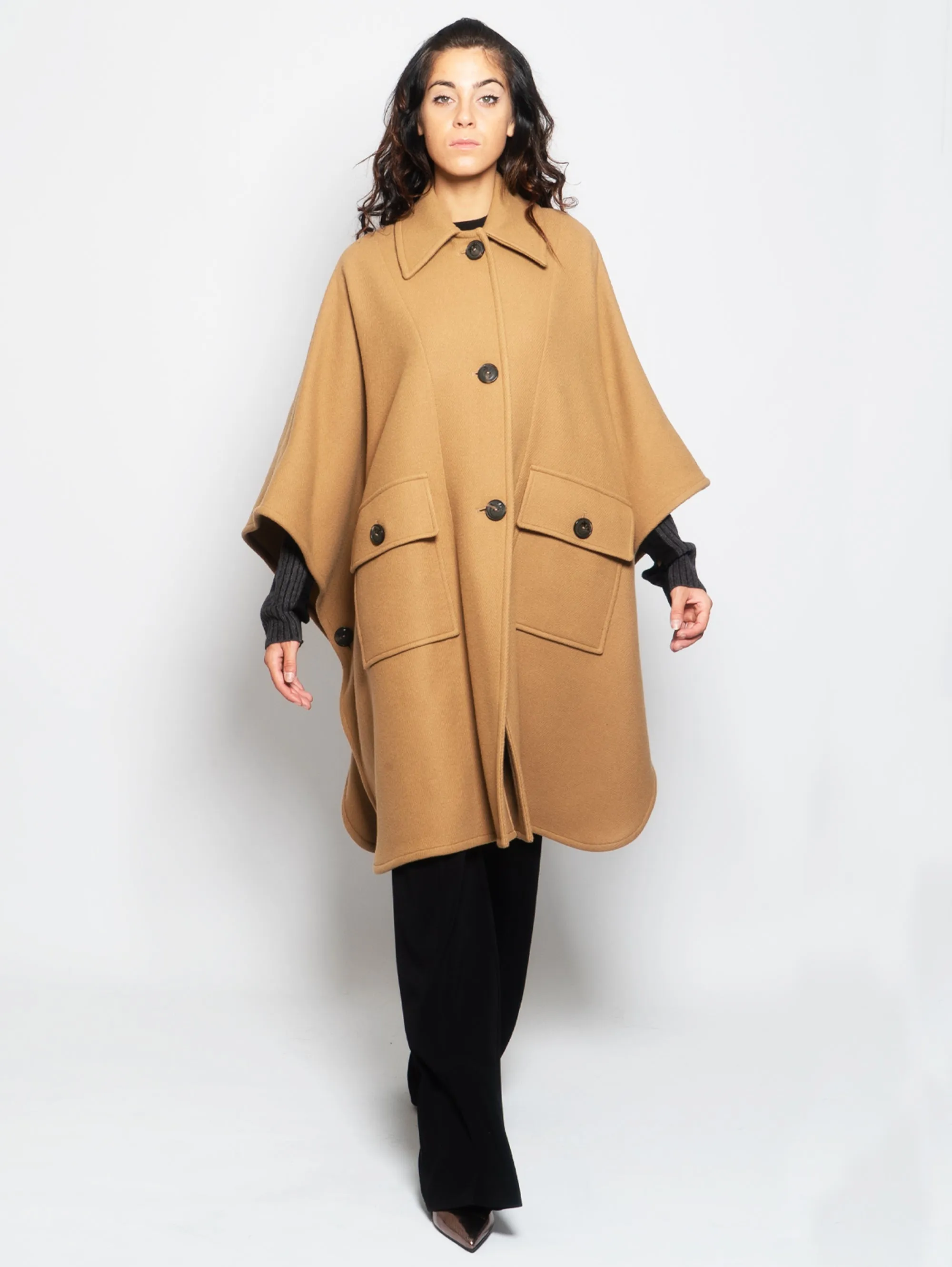 Cappotto a Mantella Cammello