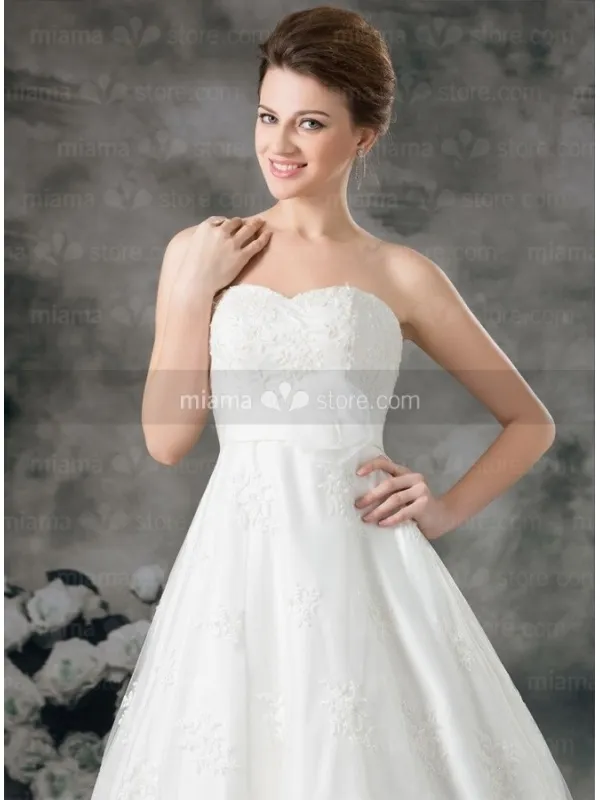 CLAIRE - A-line Empire waist Sweetheart Chapel train Lace Wedding dress