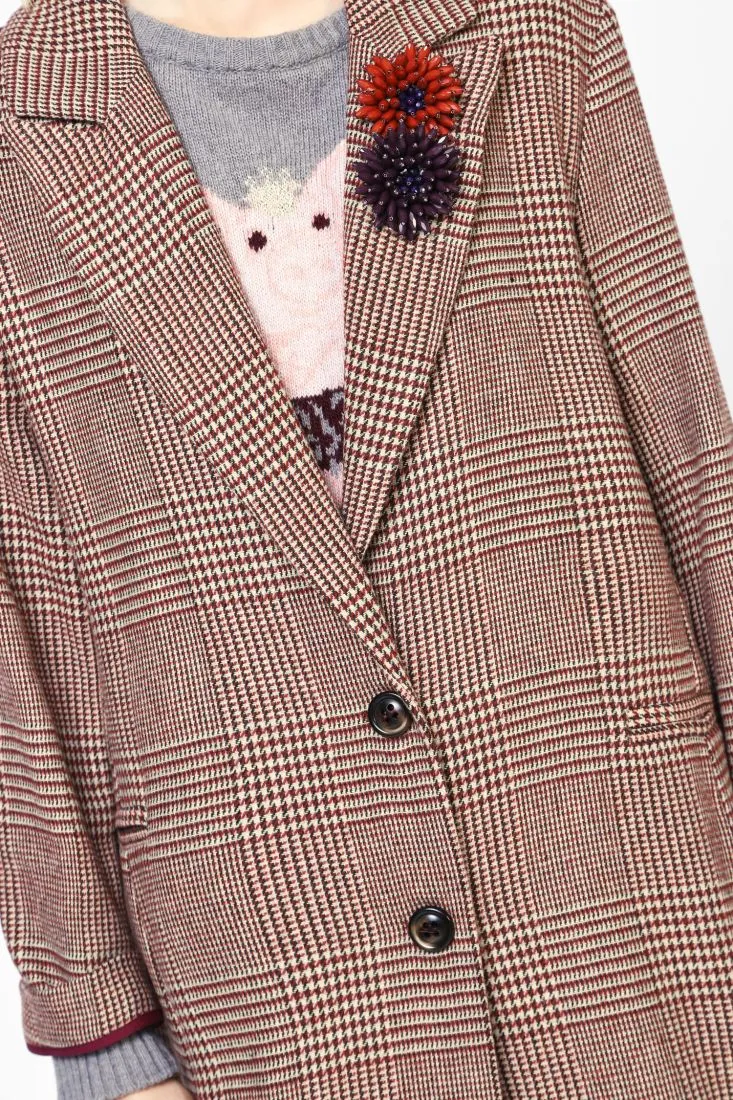  Coat with checkered pattern and single button    