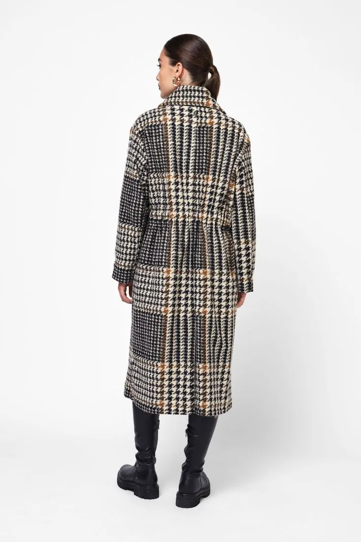  Houndstooth printed coat    