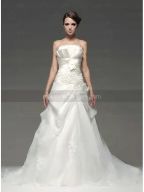 LIZ - A-line Strapless Chapel train Organza Strapless Wedding dress