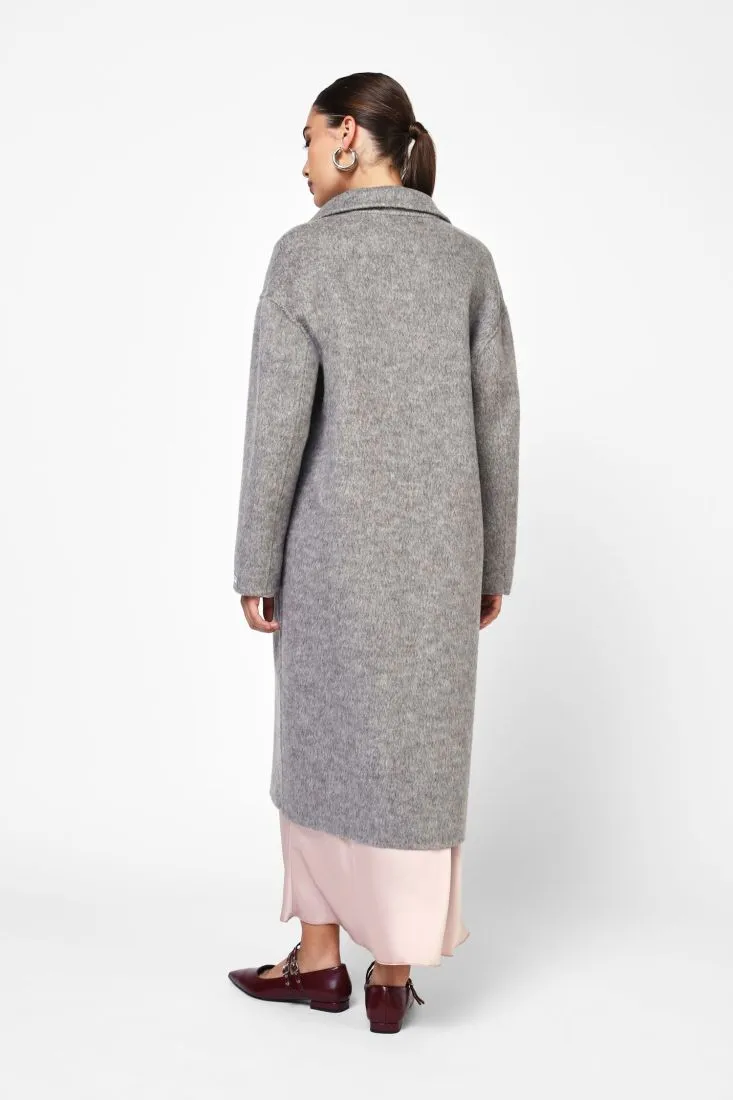  Long coat with double buttons    