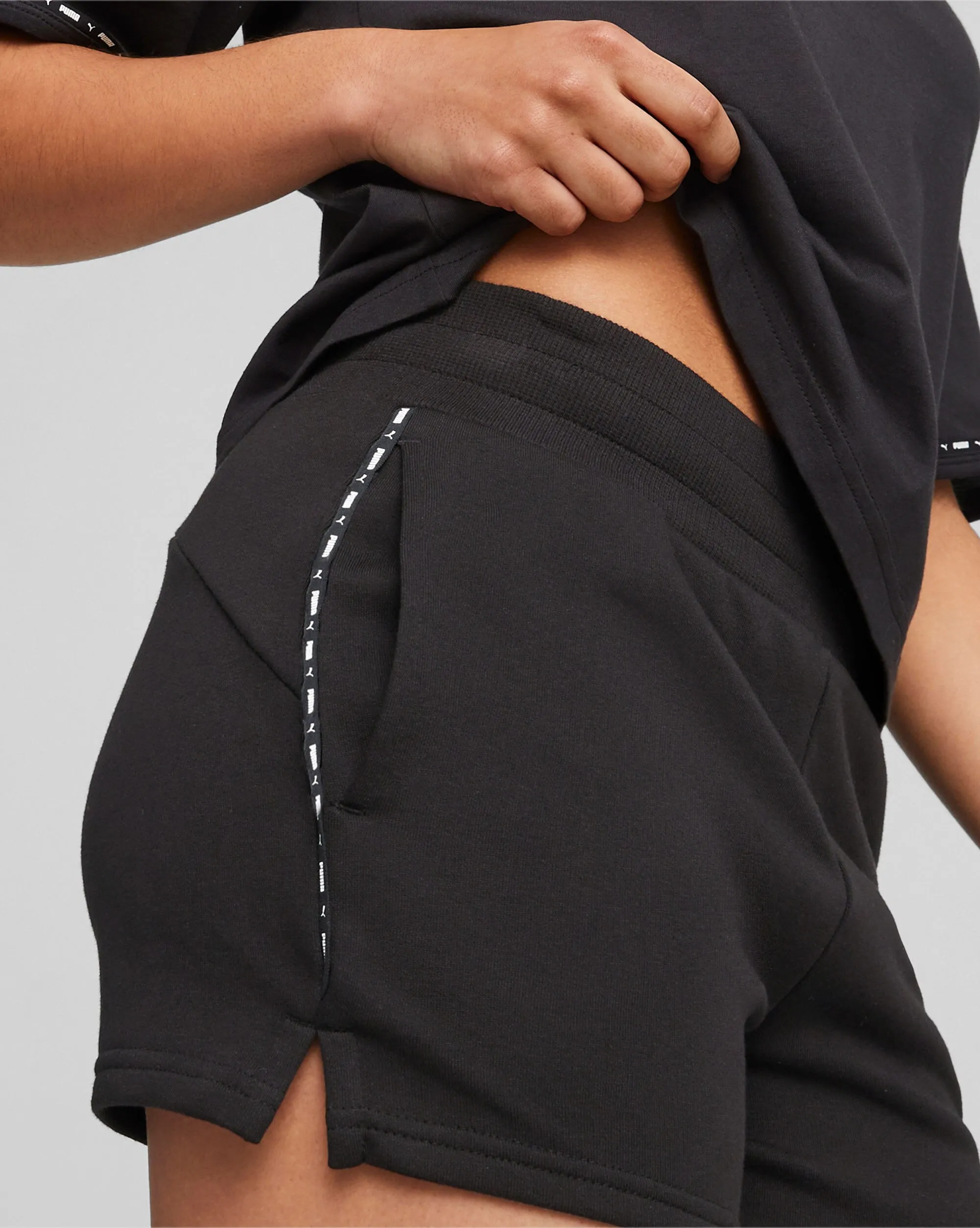 Puma Power Tape Shorts Nero Donna