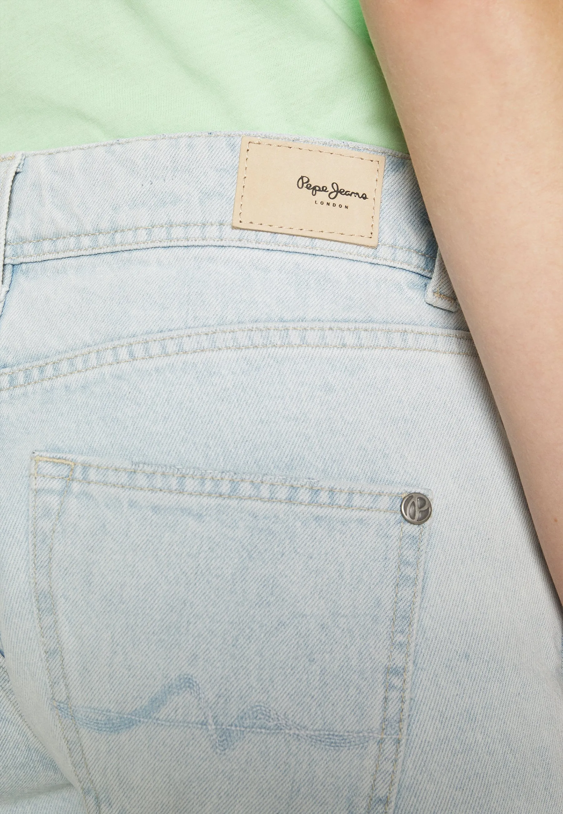 RELAXED - Shorts di jeans